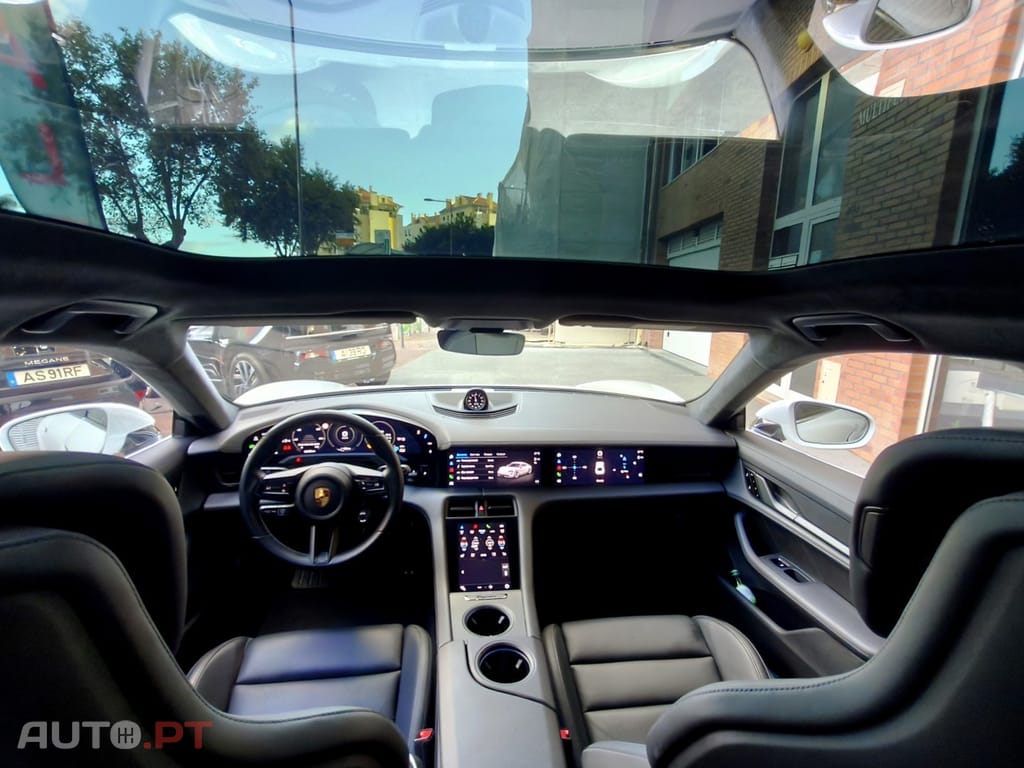 Porsche Taycan Turbo