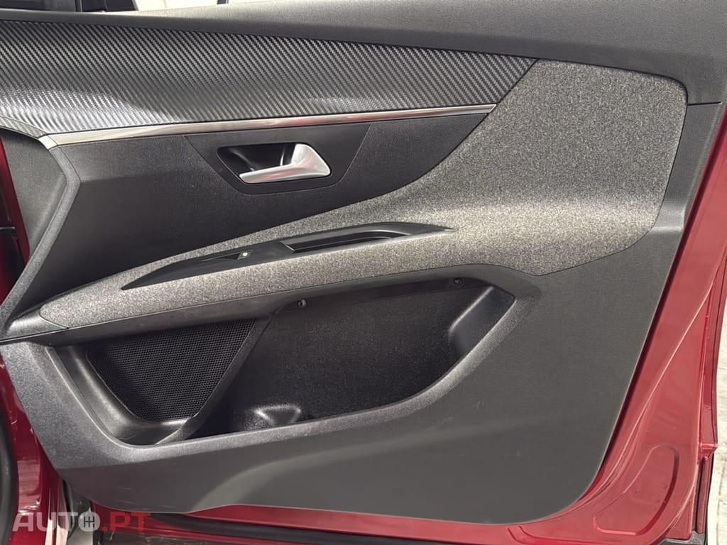 Peugeot 5008 1.5 BlueHDi Allure EAT8