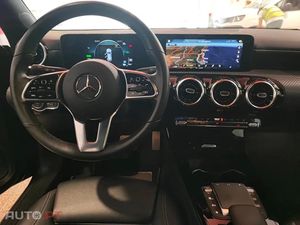 Mercedes-Benz CLA 250 e Shooting Brake Style Plus