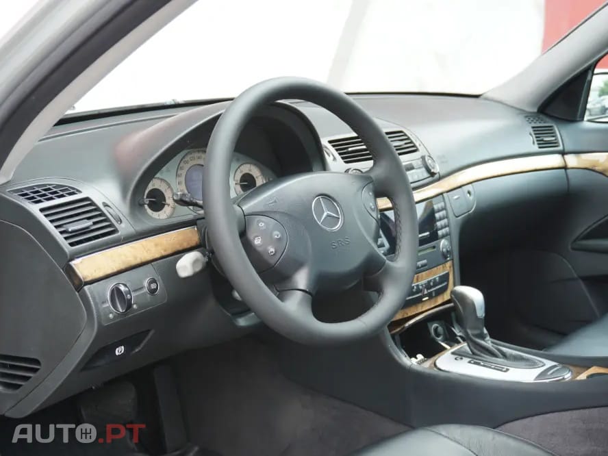 Mercedes-Benz E 220 CDI Avantgarde Aut.