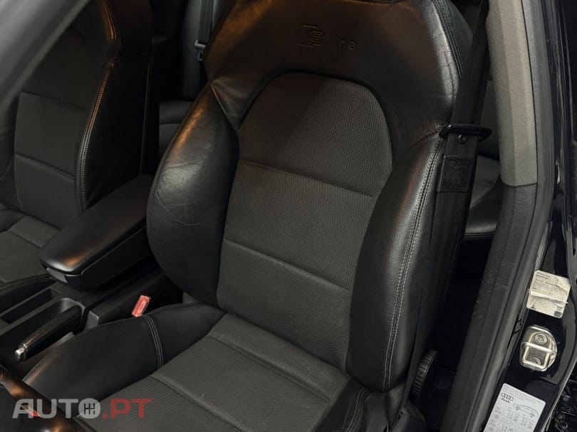 Audi A4 Avant 2.0 TDI S-line