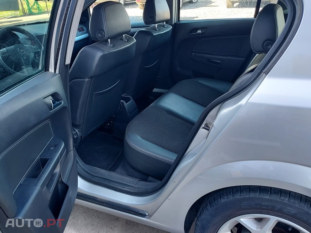 Opel Astra 1.4 Cosmo