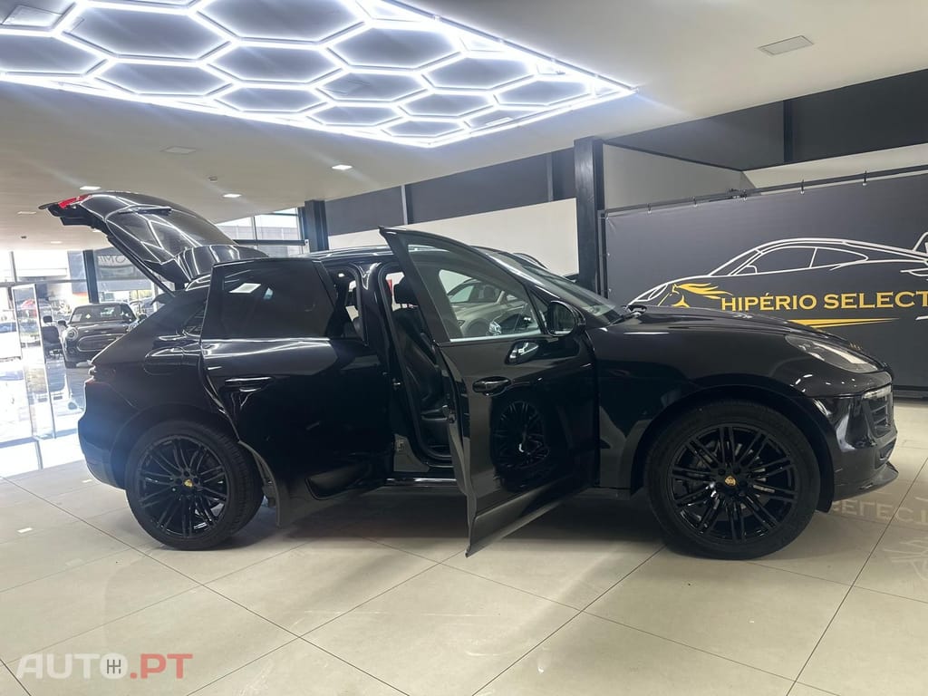 Porsche Macan S