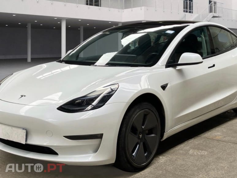 Tesla Model 3 Long Range RWD