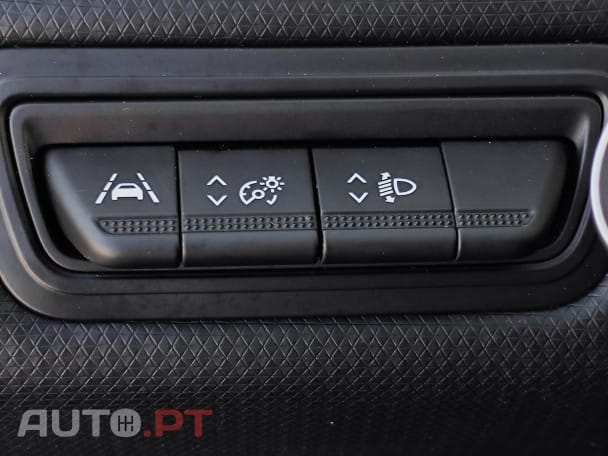 Renault Clio 1.0 TCe Intens Bi-Fuel — fotografia 21