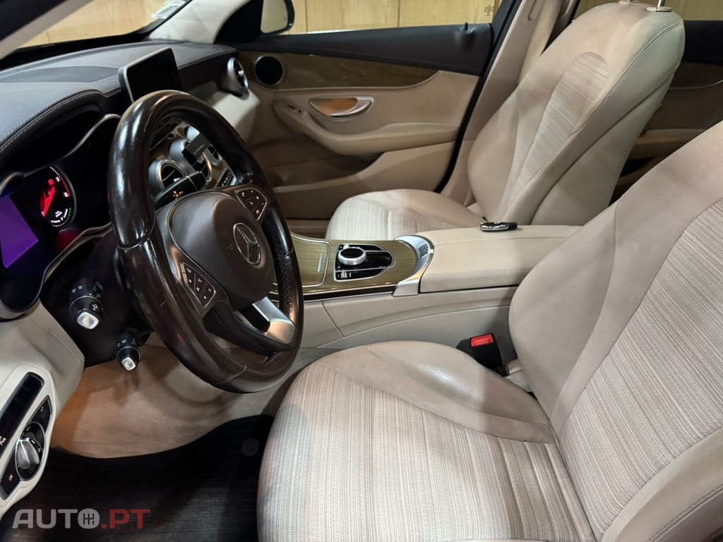 Mercedes-Benz C 300 BlueTEC Hybrid Avantgarde +