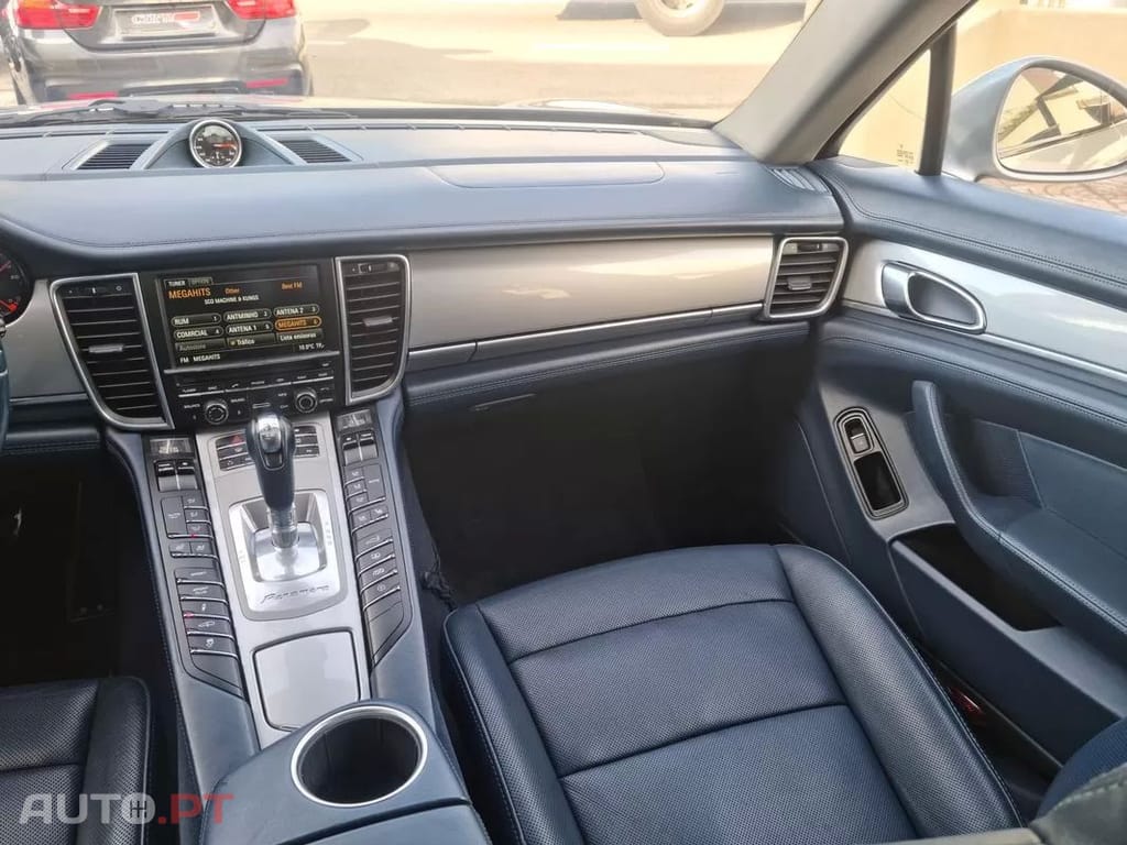 Porsche Panamera  4s Pdk