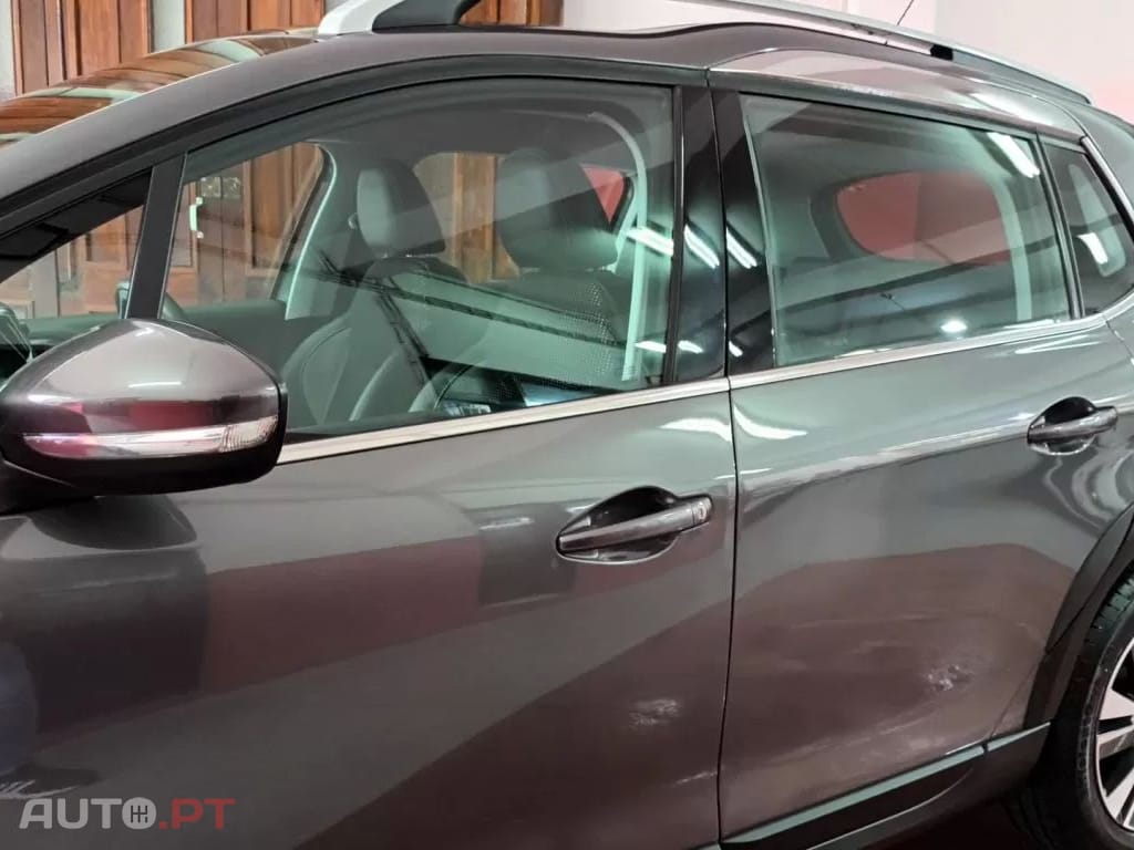 Peugeot 2008 1.2 PureTech Allure