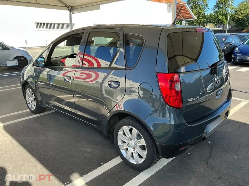 Mitsubishi Colt 1.3 Invite CA