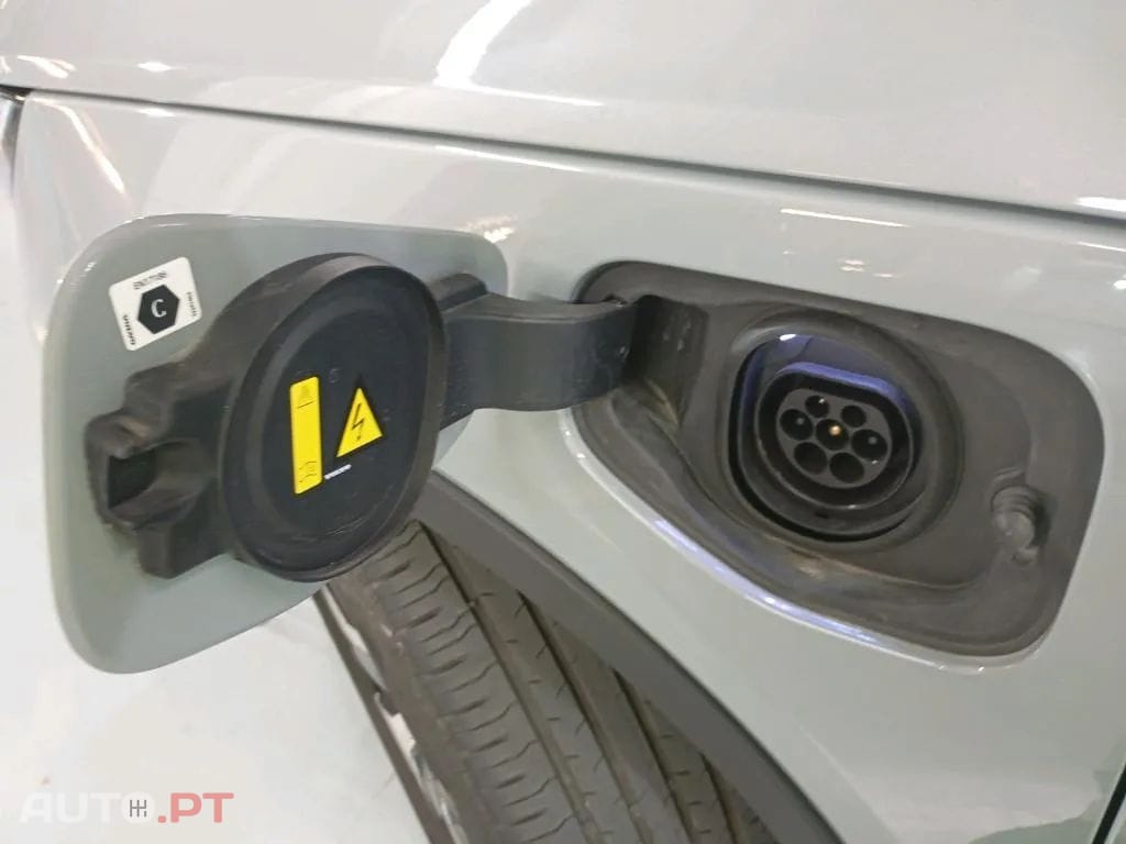 Volvo XC40 1.5 T4 PHEV Plus Dark