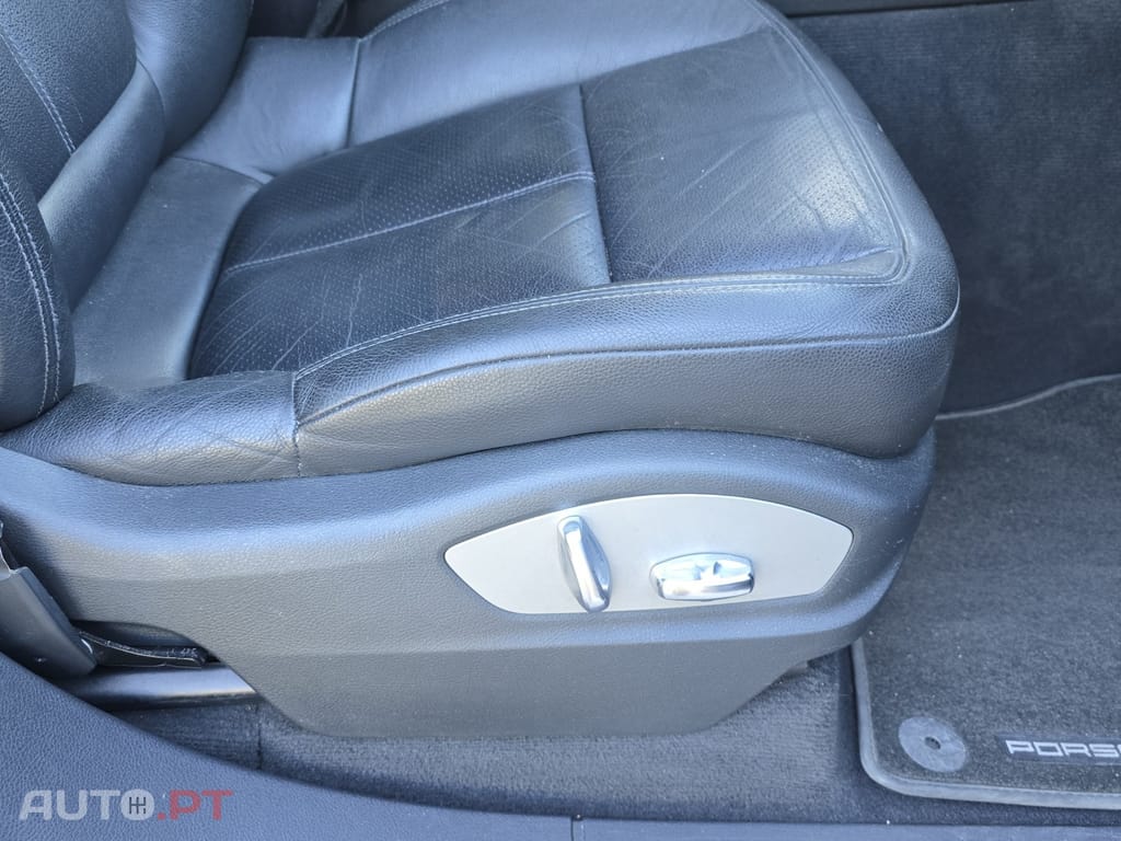 Porsche Cayenne Platinum Edition