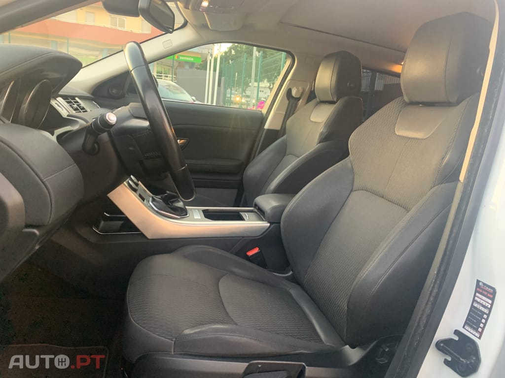 Land Rover Evoque 2.0 eD4 SE Dynamic