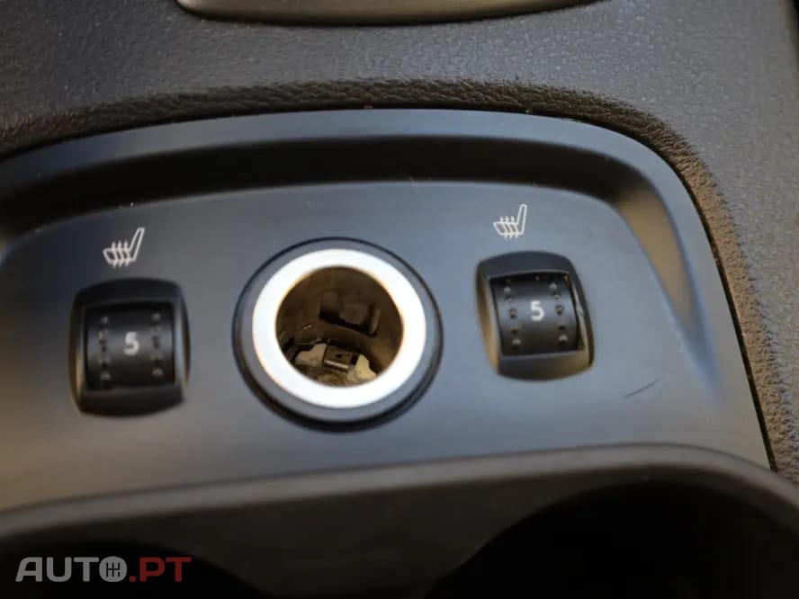 Ford Focus 1.0 EcoBoost S&S Champions Edition