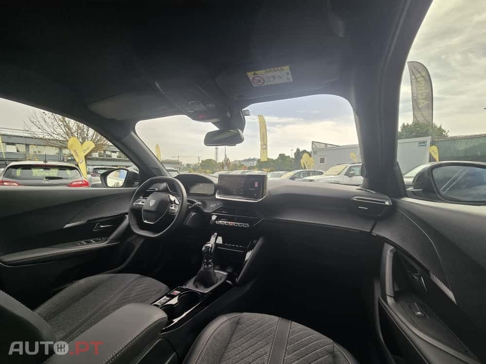 Peugeot 2008 PureTech 100 Allure