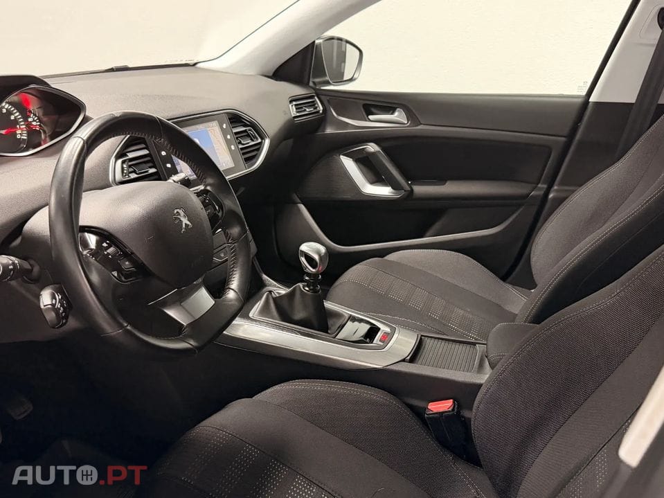 Peugeot 308 PureTech 130 Stop & Start Allure