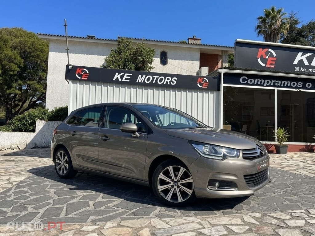 Citroën C4 1.6 BlueHDi Shine EAT6 — fotografia 5