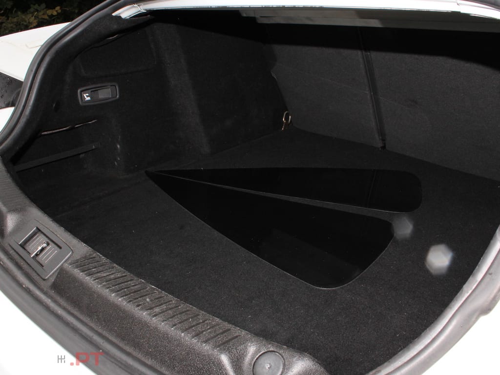 Renault Laguna Coupe 2.0 dCi Dynamique S 4Control