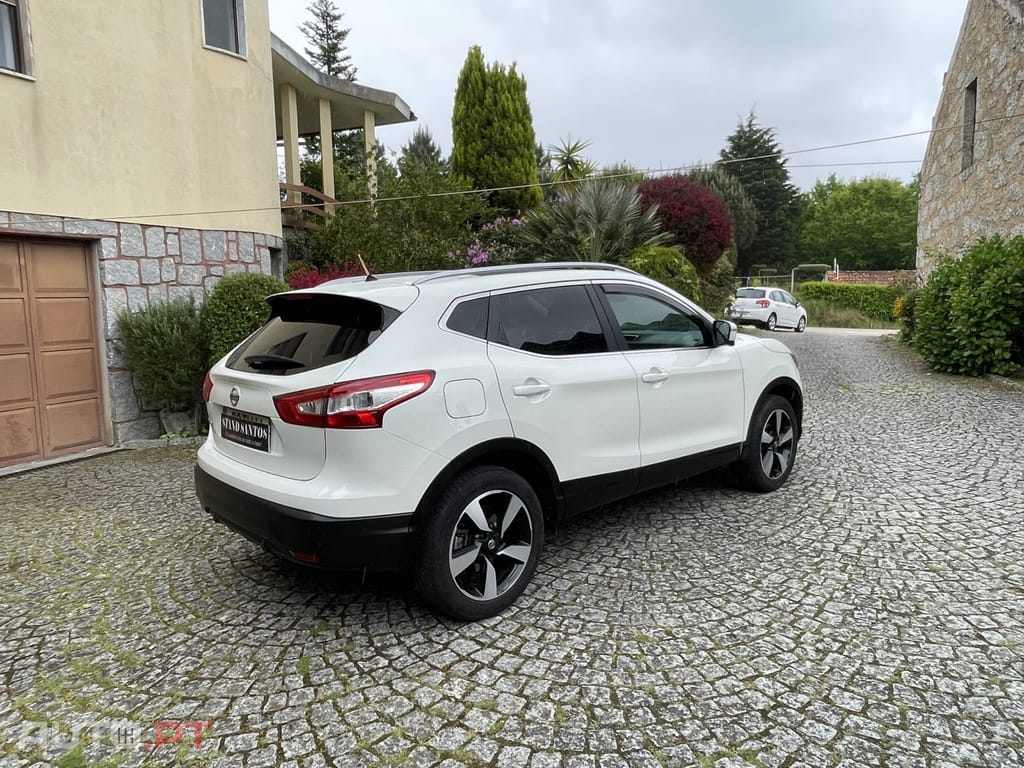 Nissan Qashqai 1.5 dCi N-Connecta 18 RS