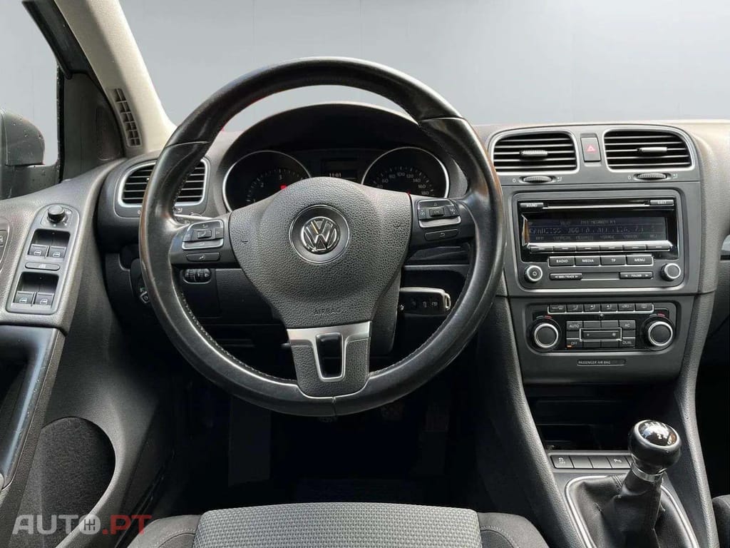 Volkswagen Golf 1.6 TDI CONFORTLINE