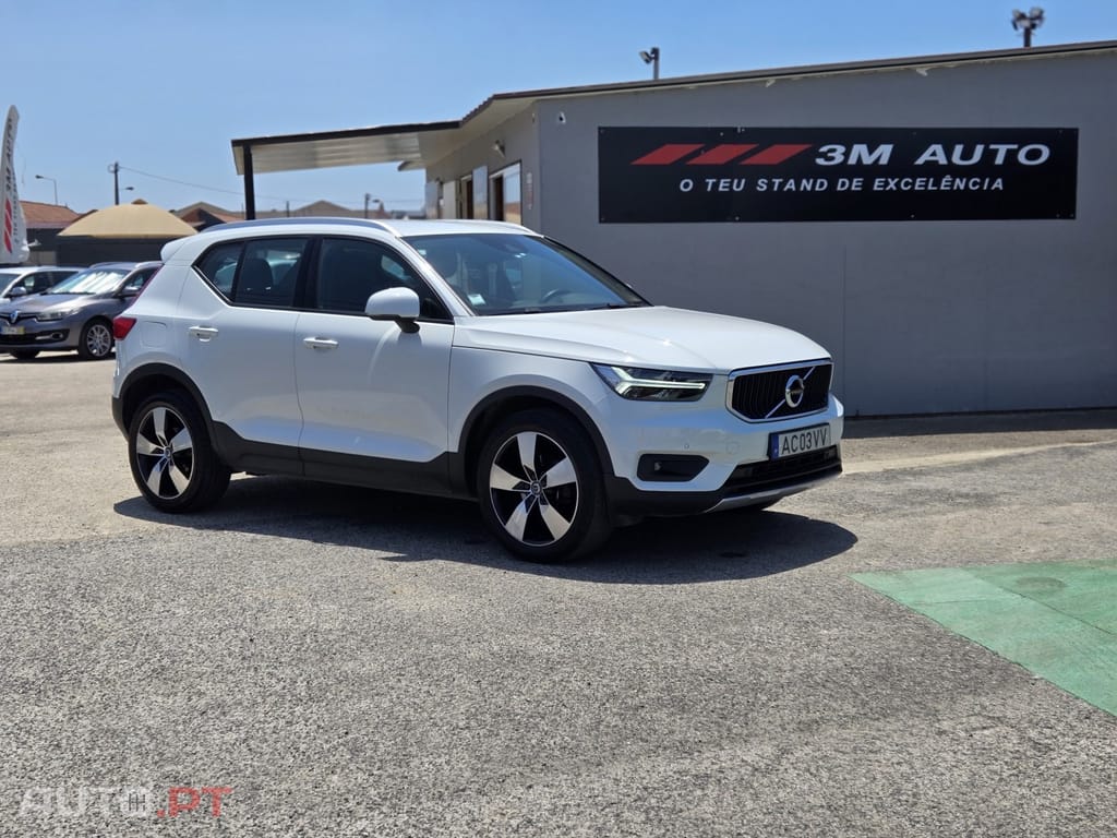 Volvo XC40 1.5 T2 Momentum