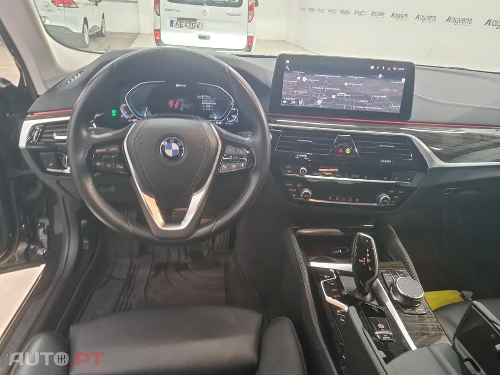 BMW 530 e Line Luxury