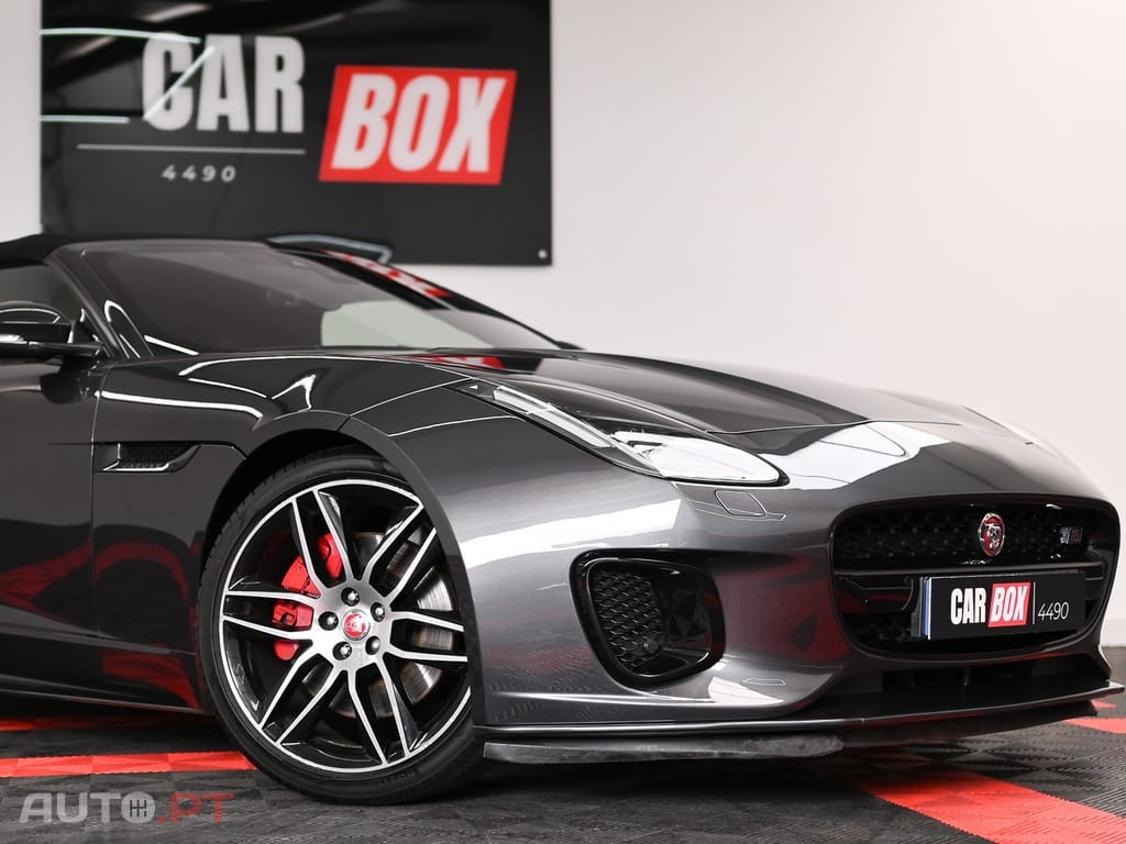Jaguar F-Type 2.0 i4 Chequered Flag