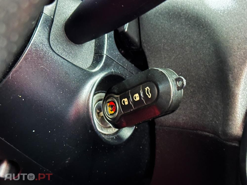 Abarth 595C 1.4 T-Jet Competizione MTA