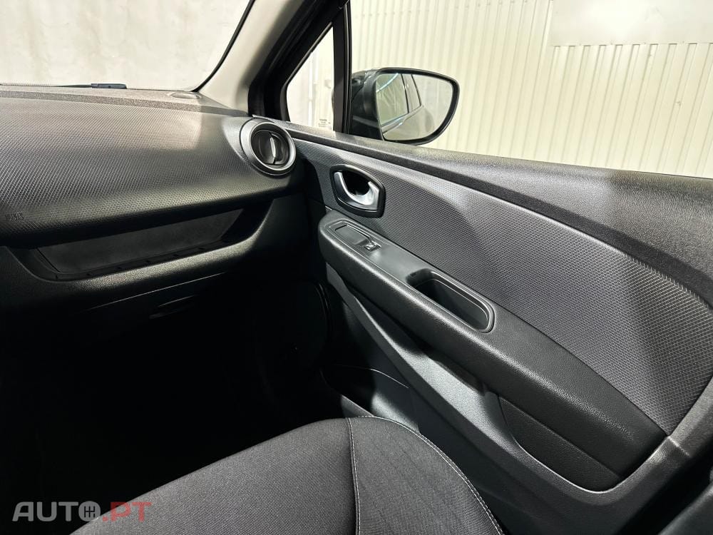 Renault Clio Sport Tourer ST Limited Edition