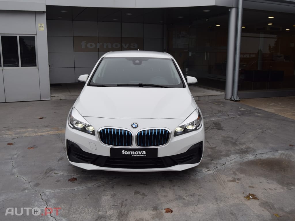 BMW 225 xe