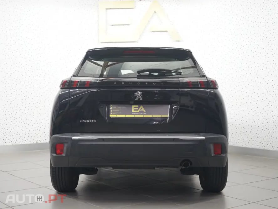 Peugeot 2008 1.2 PureTech Allure
