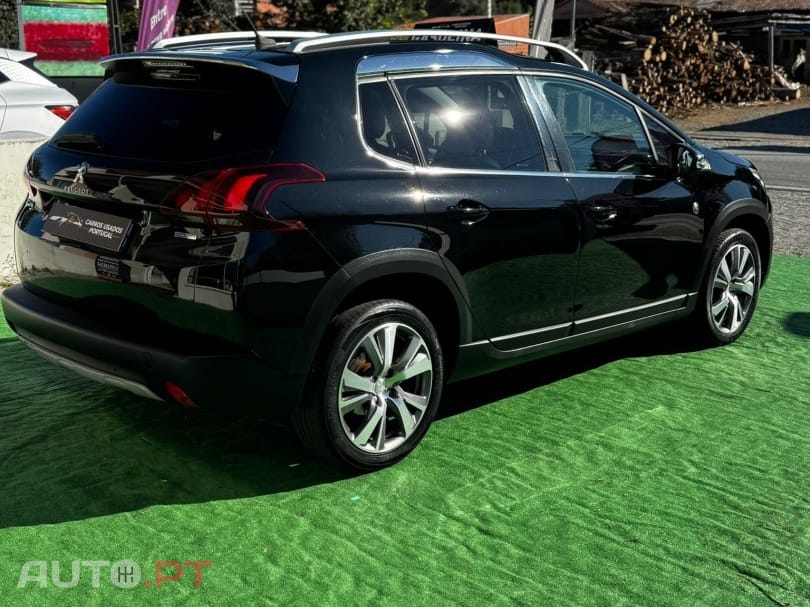 Peugeot 2008 1.2 PureTech Crossway EAT6