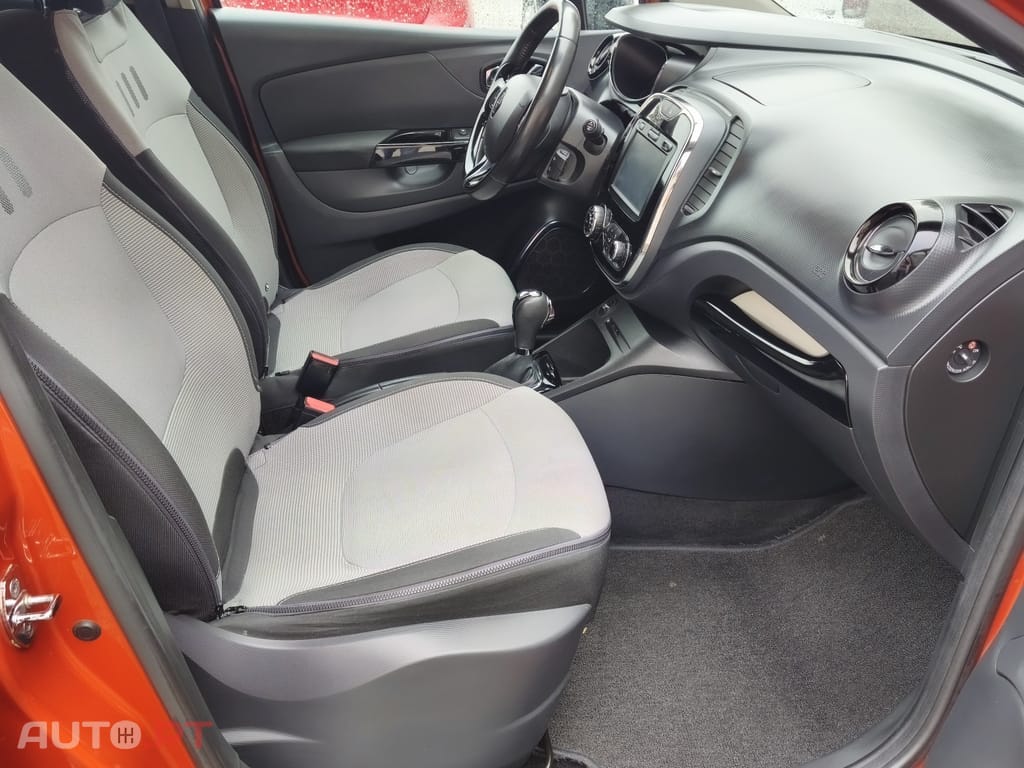 Renault Captur dCi 90 EDC Dynamique