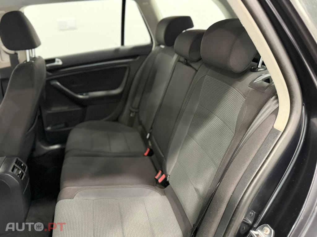 Volkswagen Golf Variant 1.6 TDi Confortline