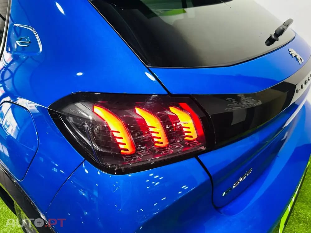 Peugeot E-208 50 kWh Allure