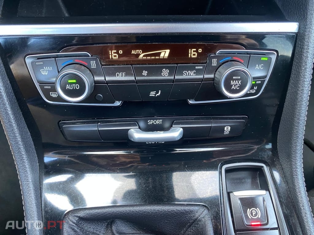 BMW 216 d 7L Line Sport