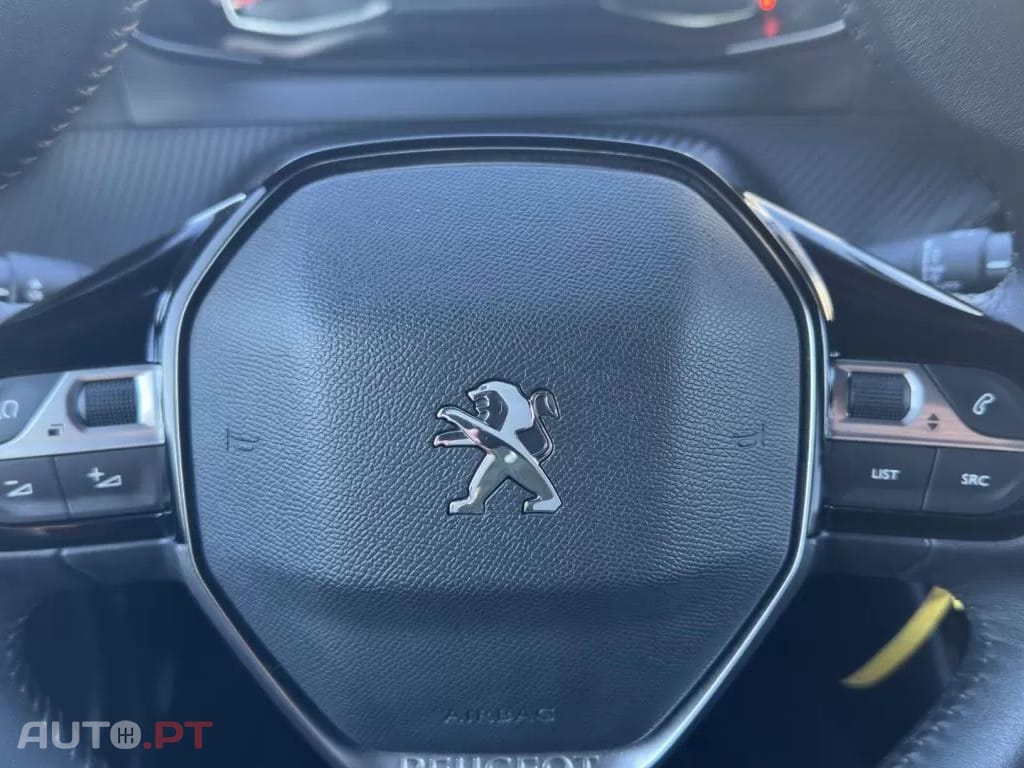 Peugeot 2008 1.2 PureTech Allure Pack