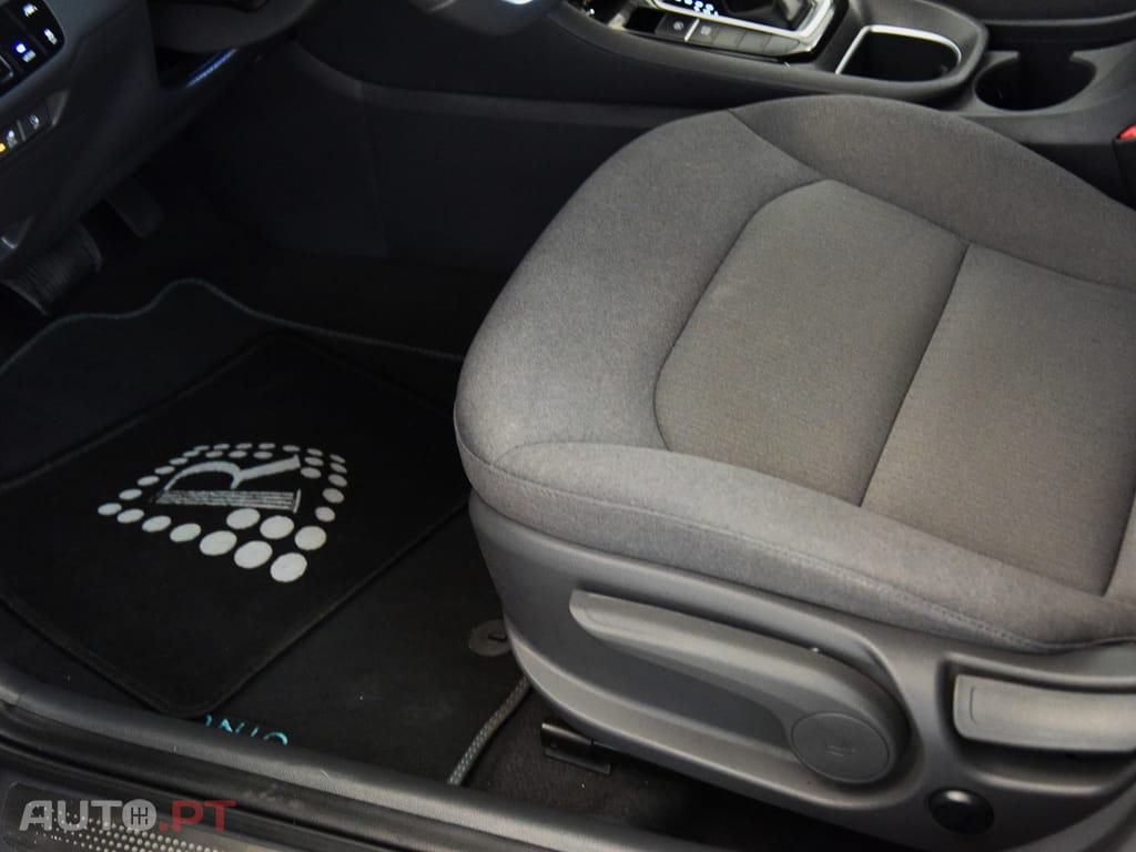 Hyundai Ioniq 1.6 GDI PHEV