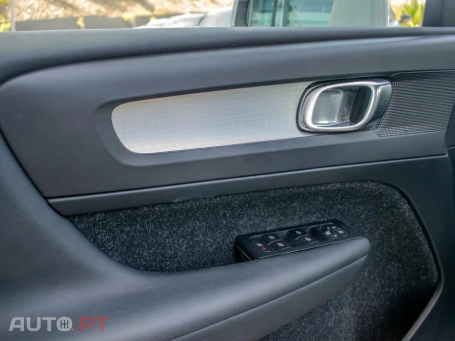 Volvo XC40 2.0 D3 Momentum