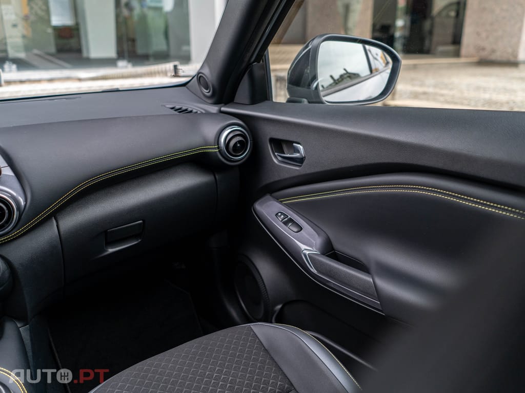 Nissan Juke 1.0 DIG-T Kiiro