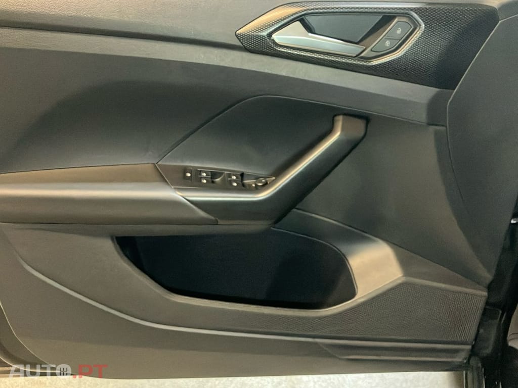 Volkswagen T-Cross 1.0 TSI Life DSG