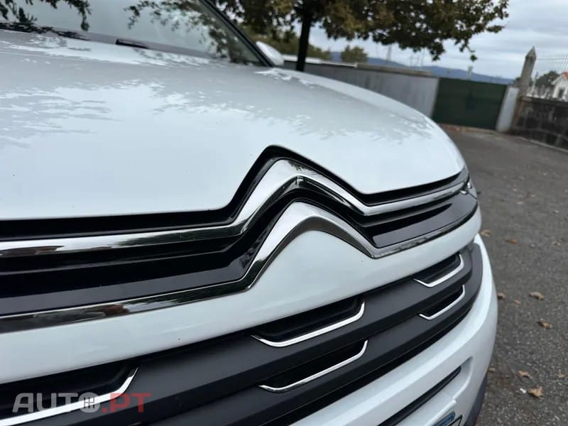 Citroen C5 Aircross 1.6 Hybrid C-Series e-EAT8