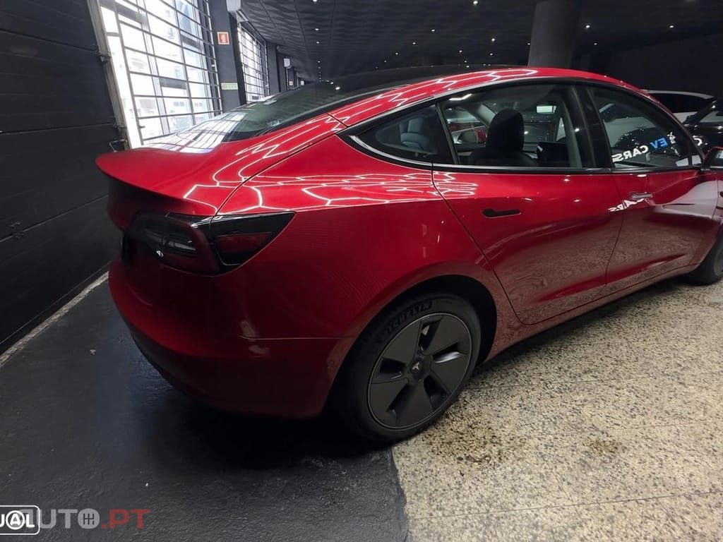 Tesla Model 3 Standard Range Plus RWD