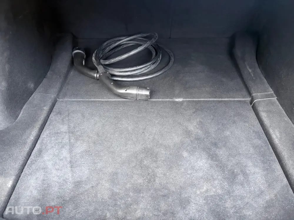 Tesla Model 3 Long Range Tração Integral Premium