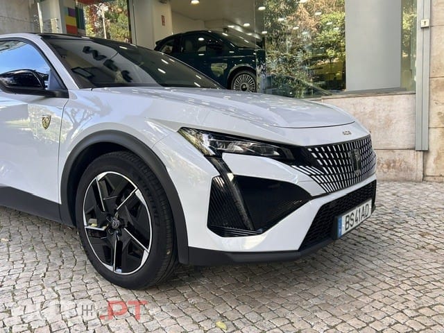 Peugeot 408 1.6 Hybrid GT e-EAT8