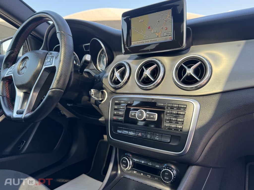 Mercedes-Benz GLA 220 CDi AMG Line