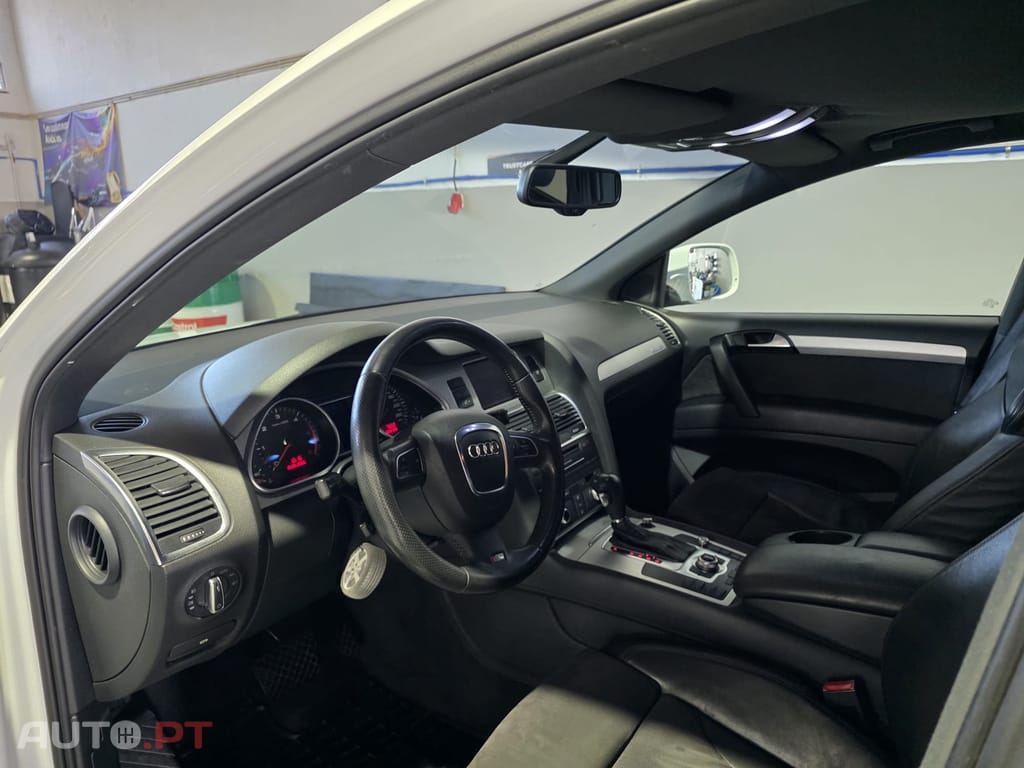 Audi Q7 3.0 V6 TDi quattro S-line Tiptronic