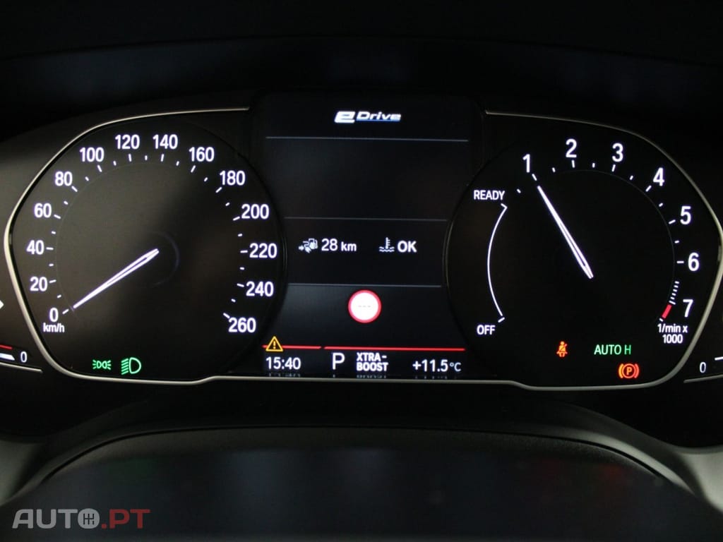 BMW 330 TOURING PLUG-IN ADVANTAGE I.V.A DEDUTÍVEL