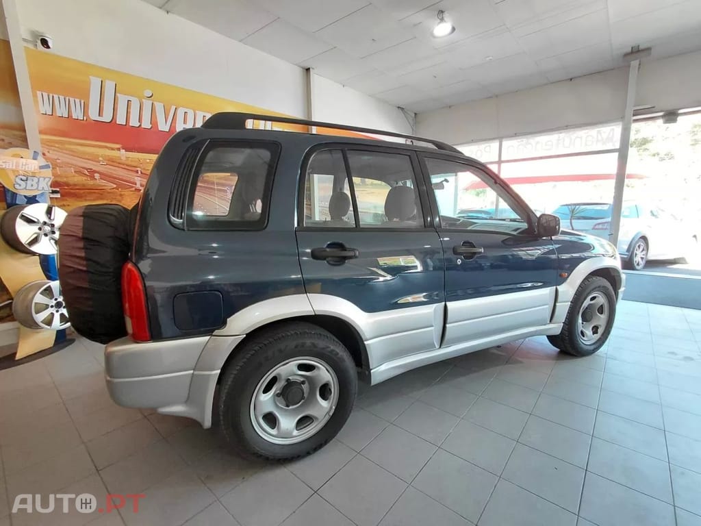 Suzuki Grand Vitara Metal Top 2.0 TDi