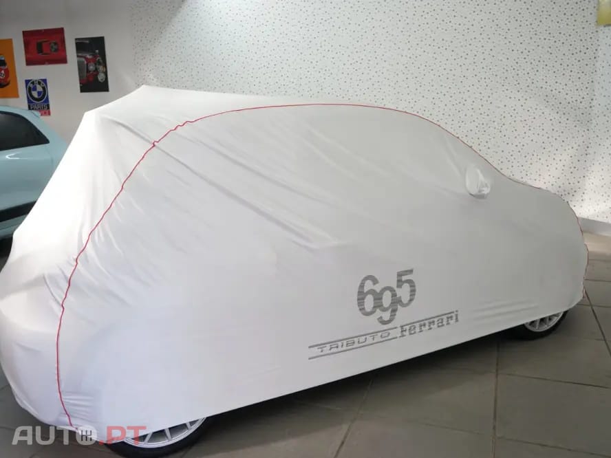 Abarth 695 Outro