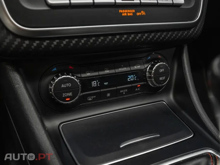 Mercedes-Benz A 180 AMG Line